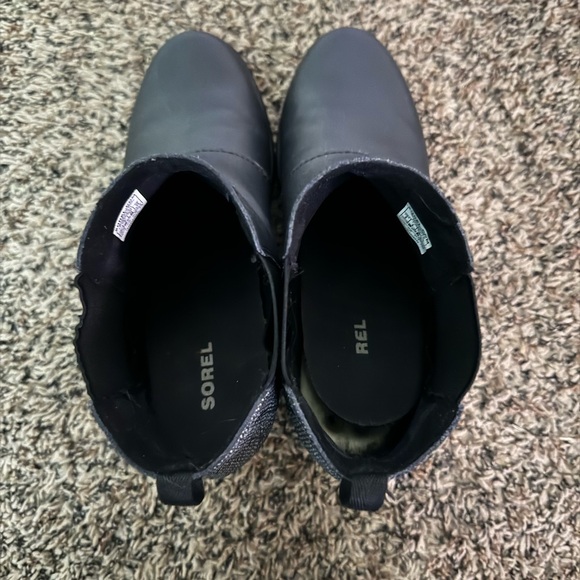 Sorel Joan of Arctic Wedge Chelsea Booties Youth Black Leather Size 5 =Women 6.5 - Picture 4 of 6